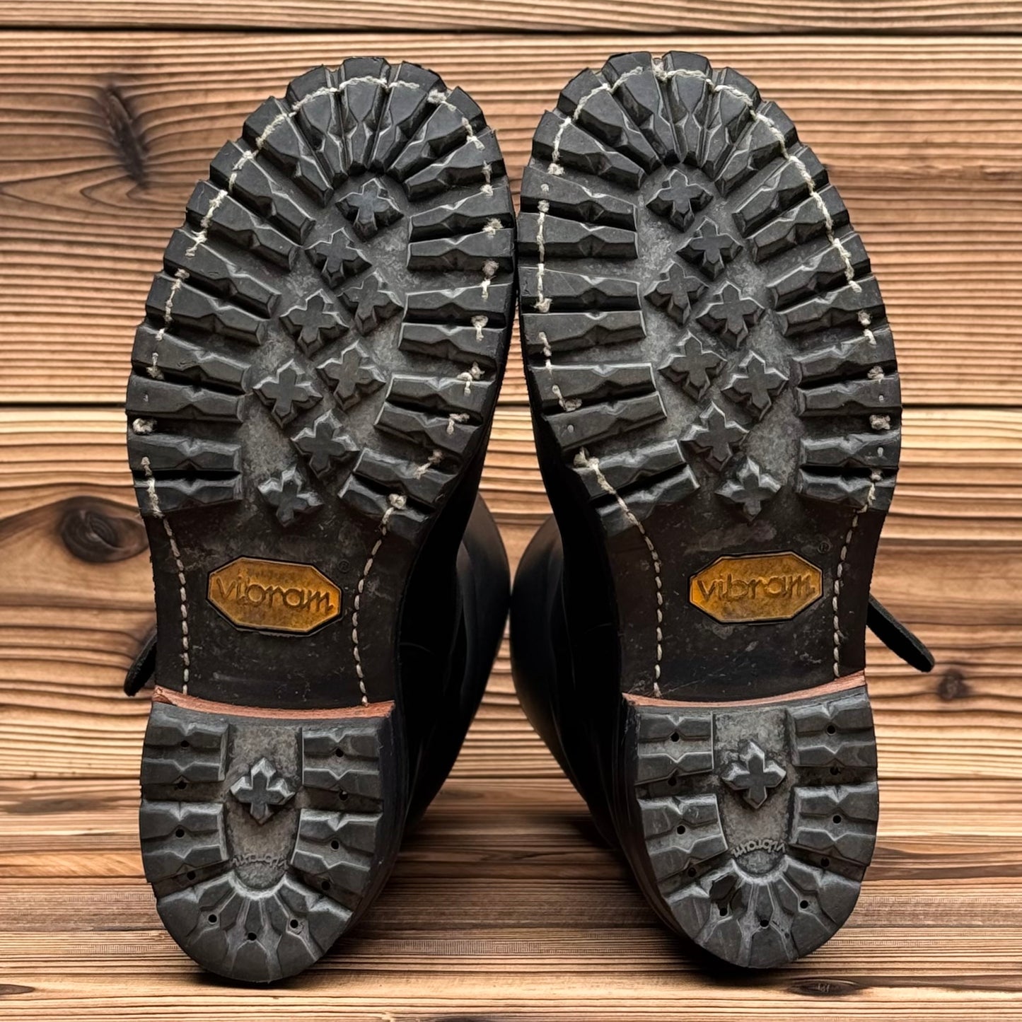 BOSS Black 10"Height #100 Vibram〈8E〉