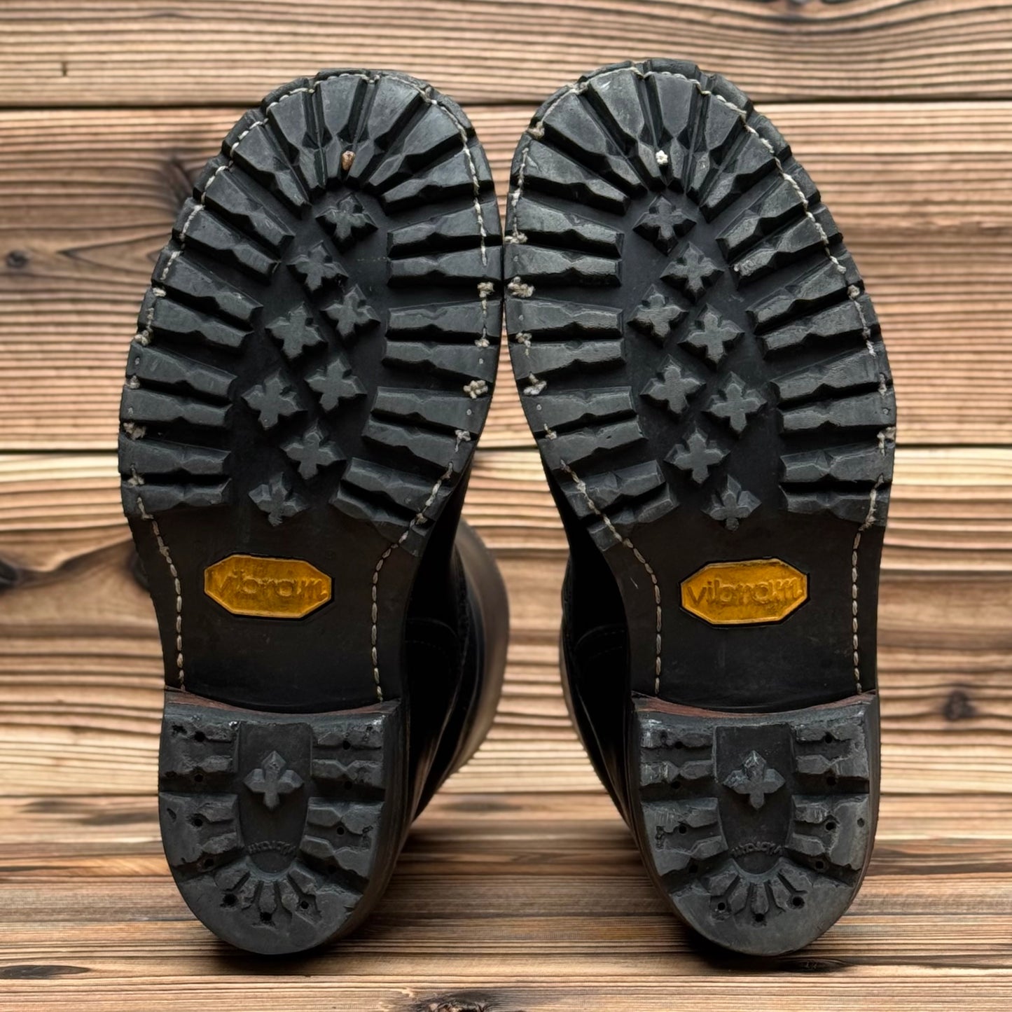 BOSS Navy 10"Height #100 Vibram〈10EEE〉