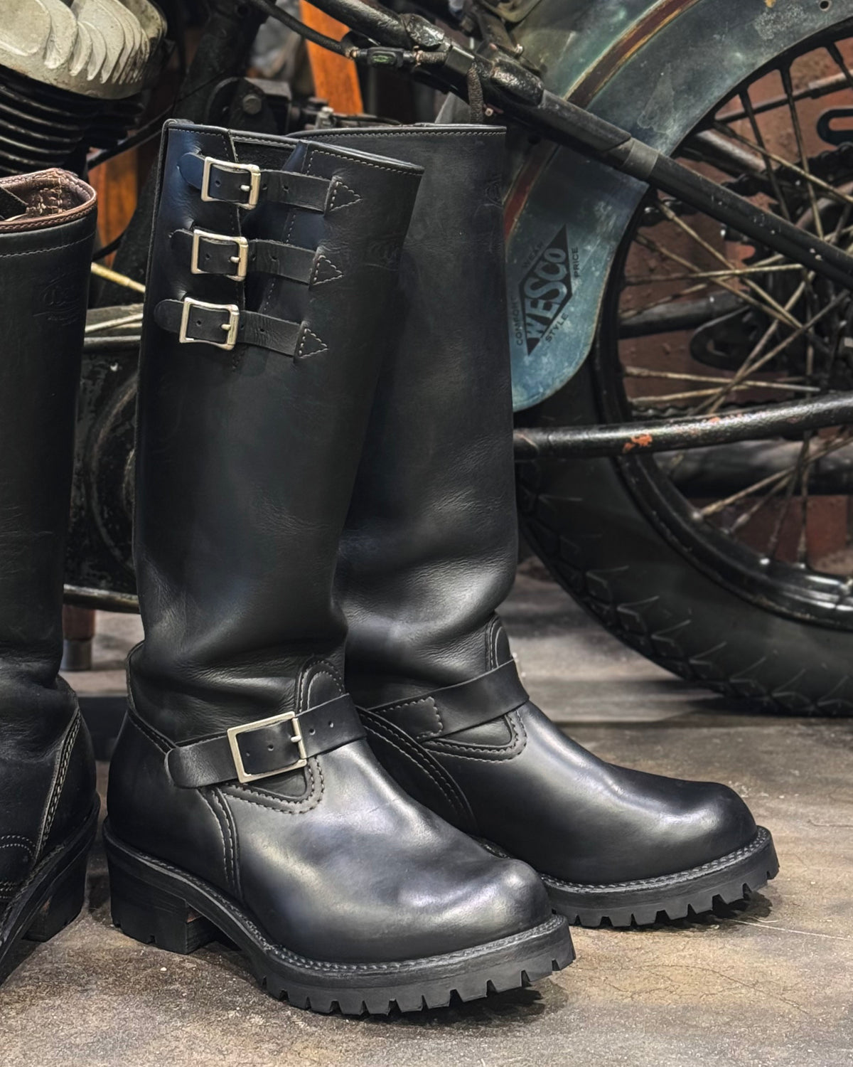 BOSS Black Tie Domain x Black 16"Height #100 Vibram〈9EE〉