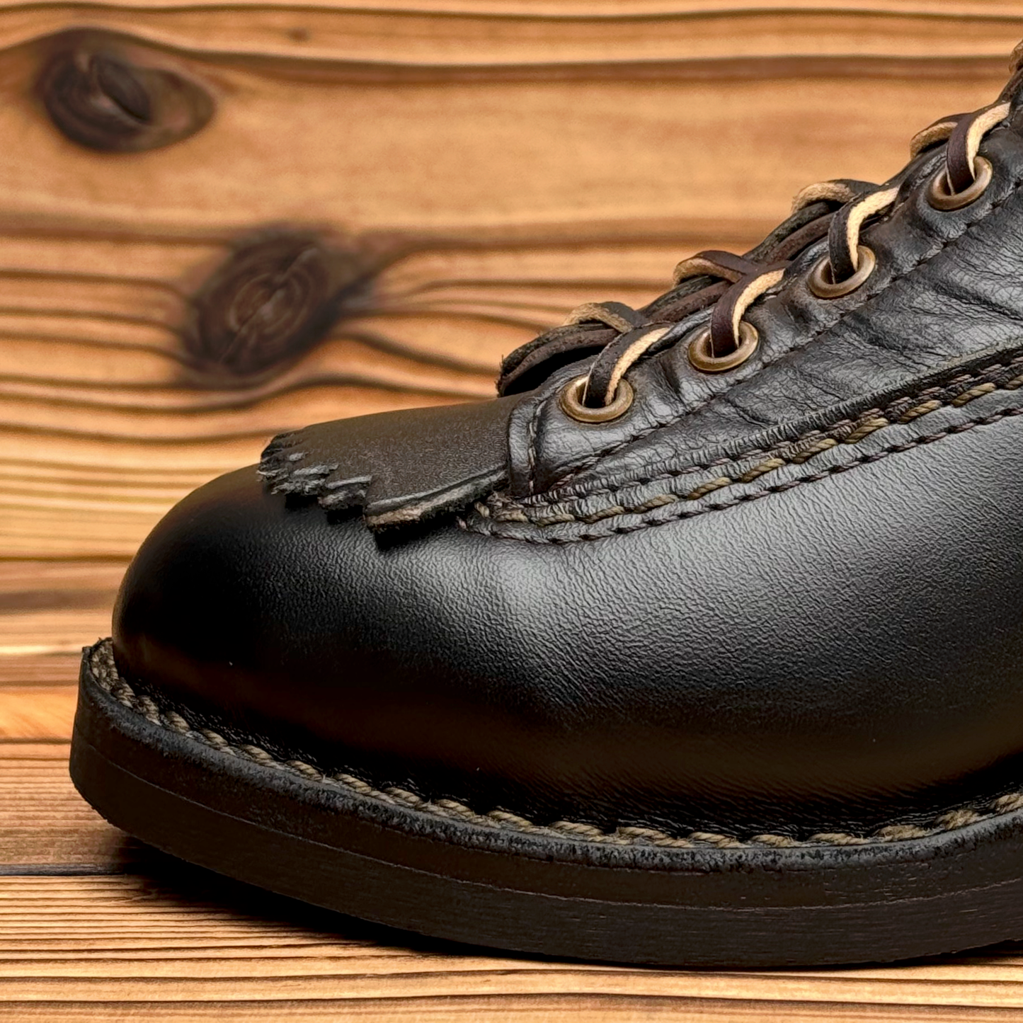 DIRTMASTER Black Nautilus x U.S.Horsehide 8"Height #700 Vibram〈7E〉