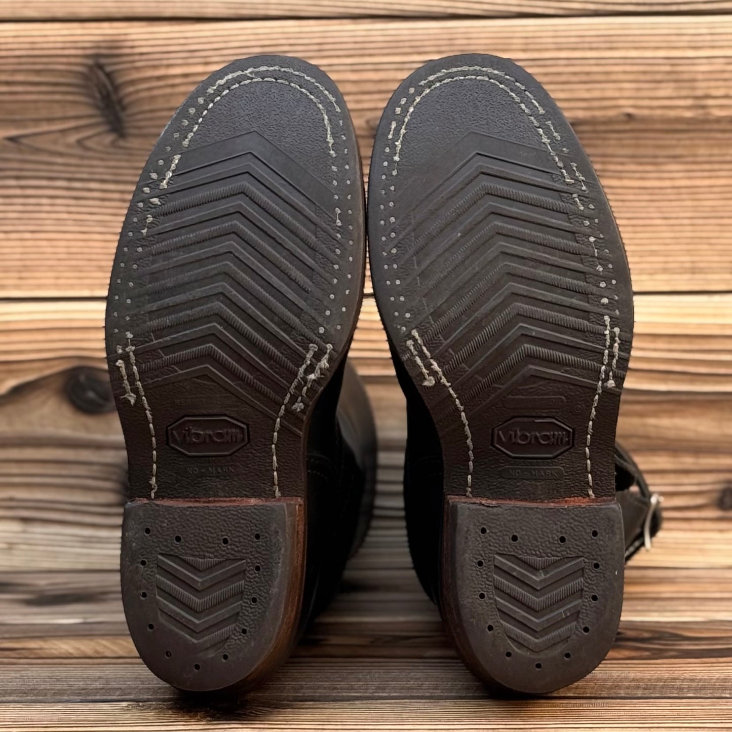 BOSS Black 11"Height #700 Vibram〈8 1/2E〉