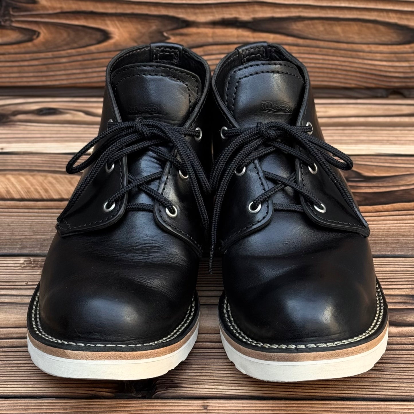 HORSEHIDE CHUKKA Black Horsehide #4014 Vibram Natural〈10E〉
