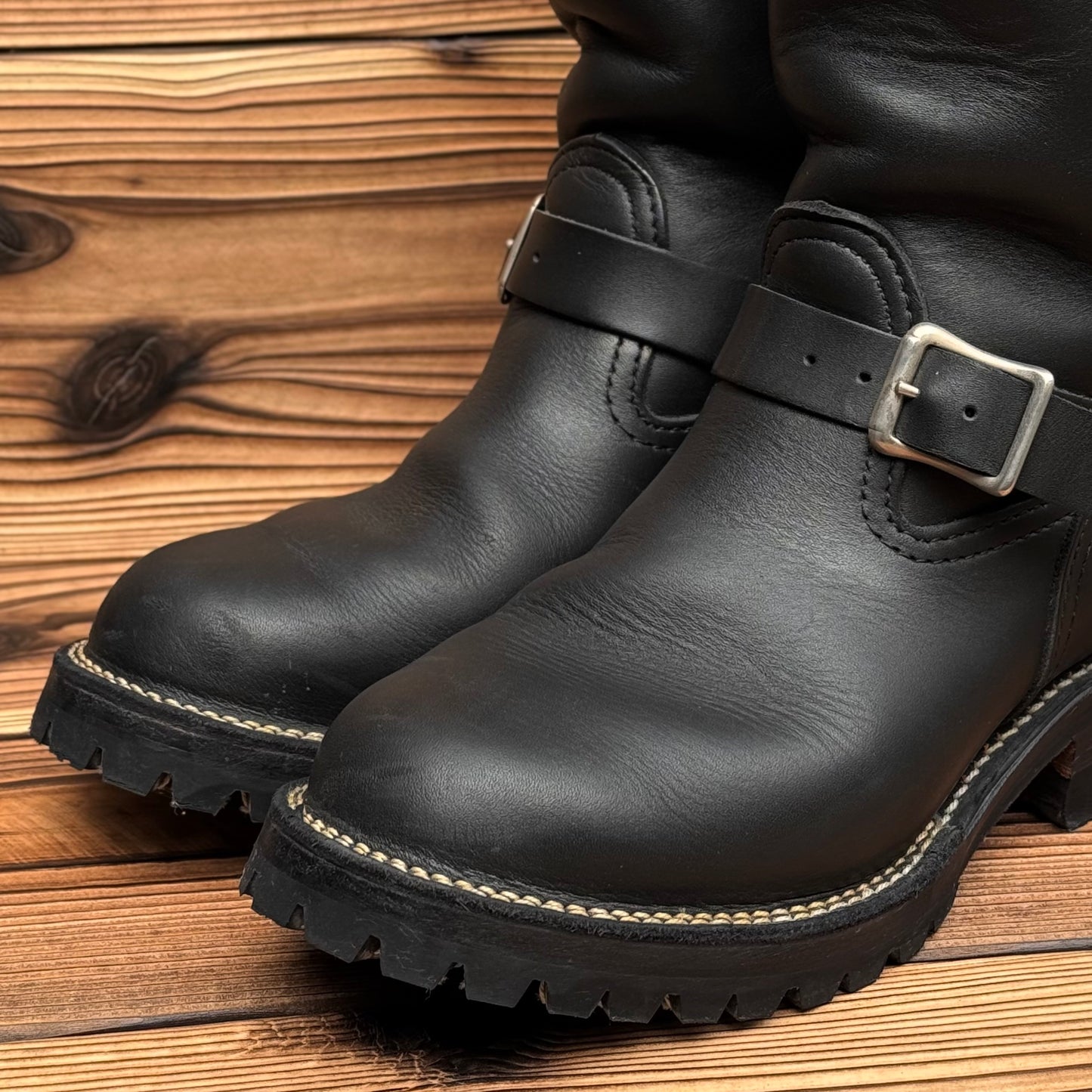 BOSS Black 10"Height #100 Vibram〈8E〉