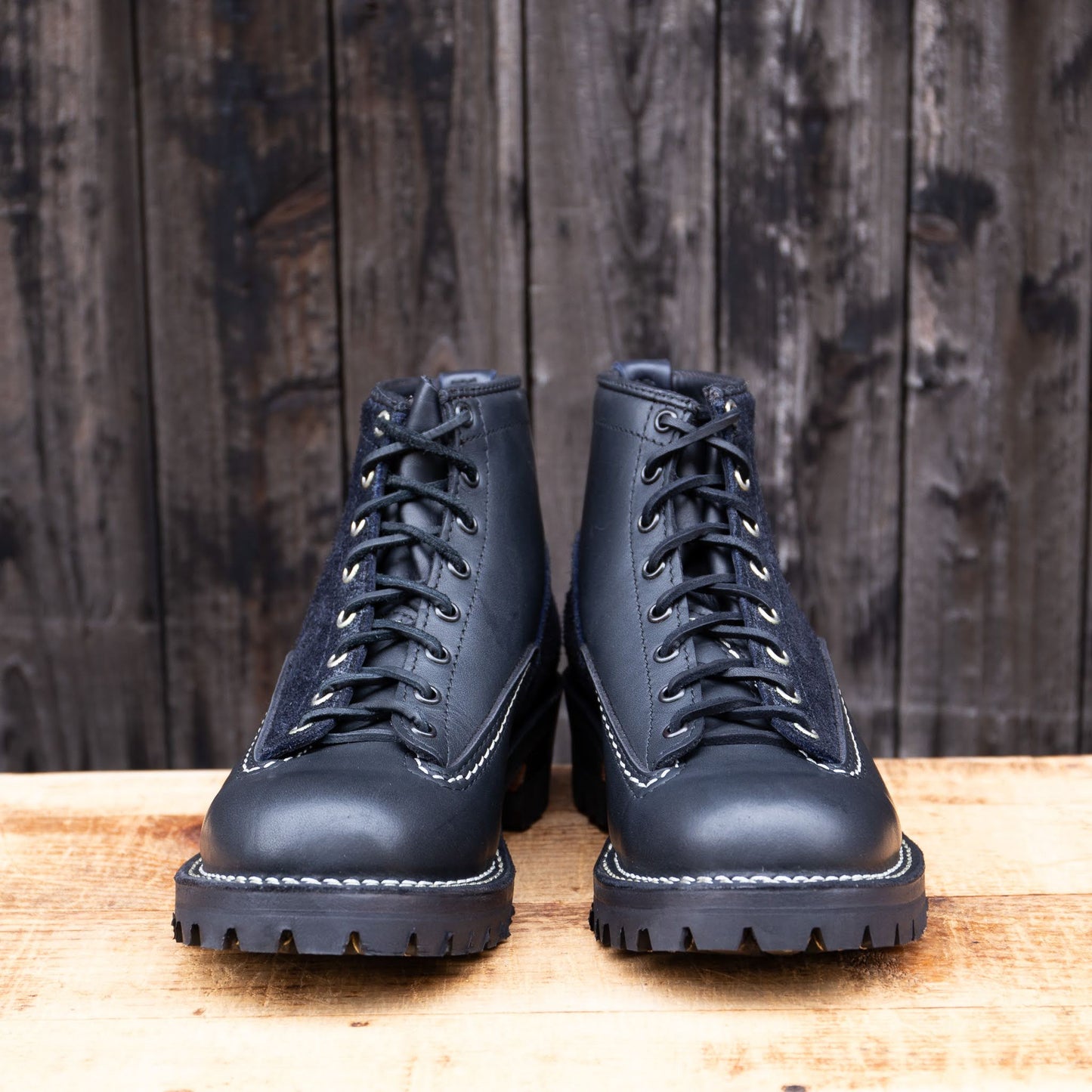 JOBMASTER Black & Roughout Navy 6" #100 Vibram 〈8 1/2E〉